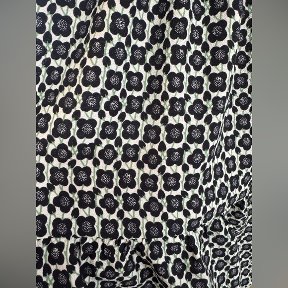 MAX STUDIO Elegant Black and Cream Patterned Dress 👗
*NEW WITH TAGS 🏷️ - Picture 8 of 9